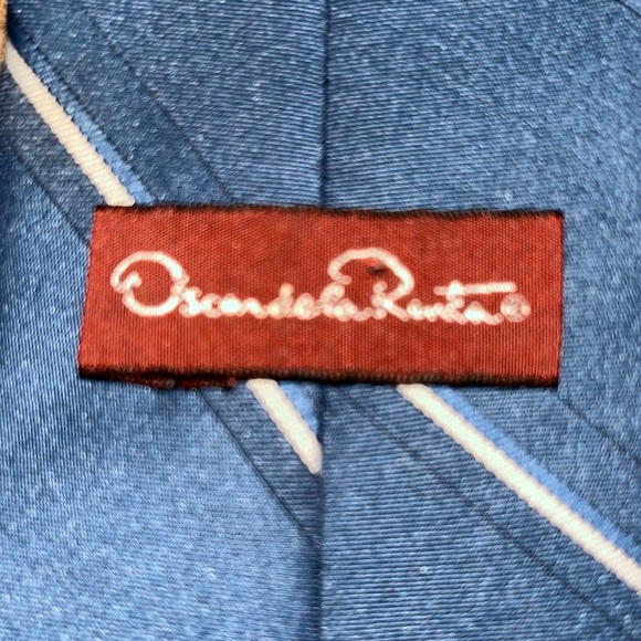 Oscar de la renta blue stripe tie - Picture 2 of 3